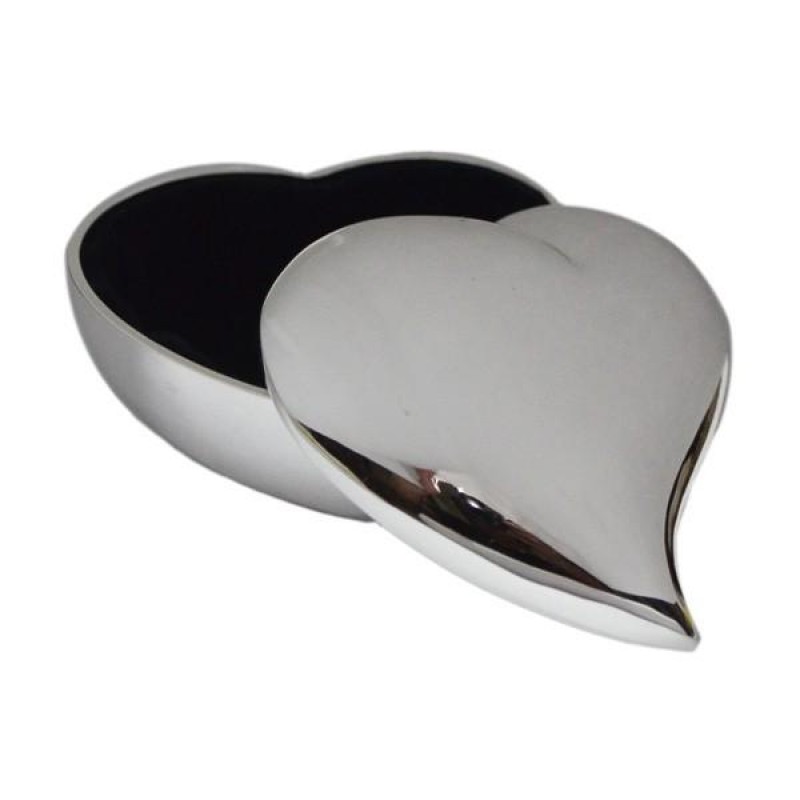 Contemporary Swish Heart Silver plated Trinket box in silver card box. 